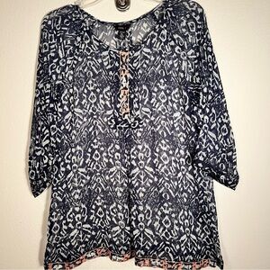 Intro Navy Blue White Pink Embroidered Ribbon Sleeve Blouse